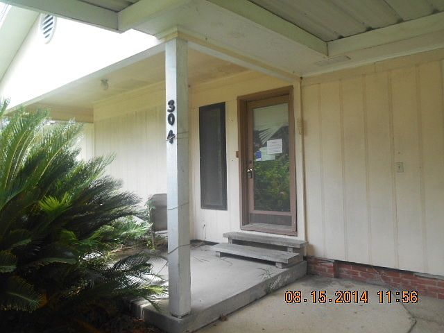 1st image of 304 Kathryn St