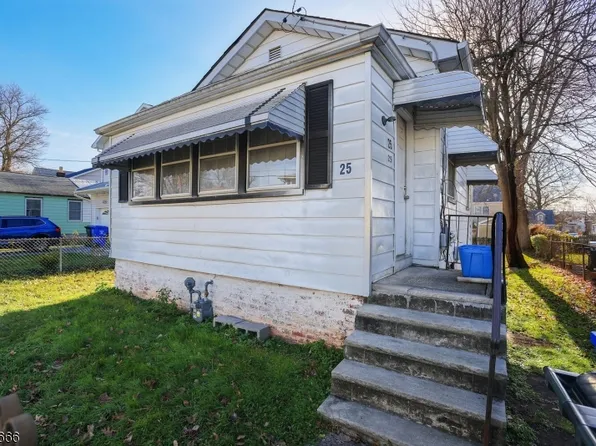 25 Fiat Avenue, Iselin, NJ 08830