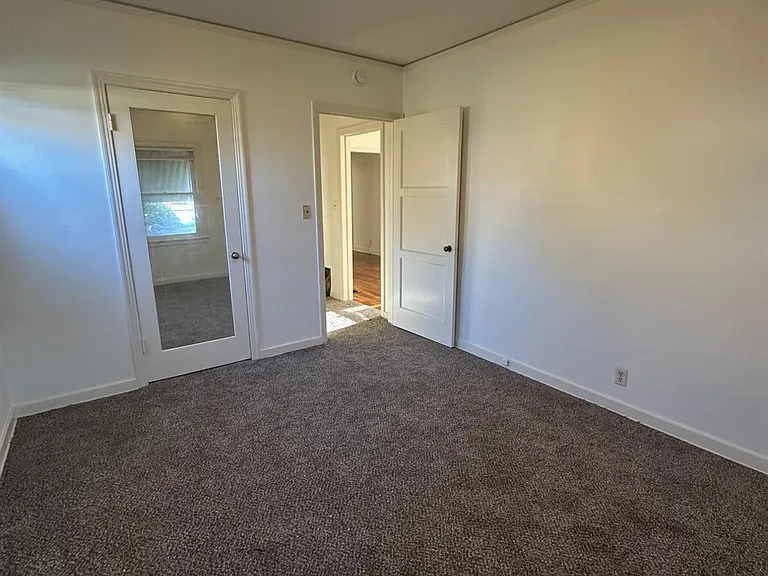 330 W Olive Ave — Photo 16
