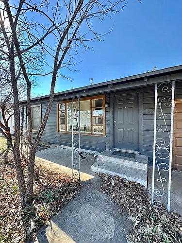 1521 Kenwood Dr Photo 1