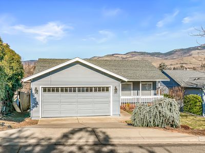 185 E Nevada St, Ashland, OR, 97520