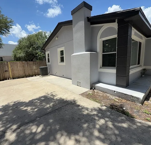 270 W Pineloch Ave #A — Photo 18
