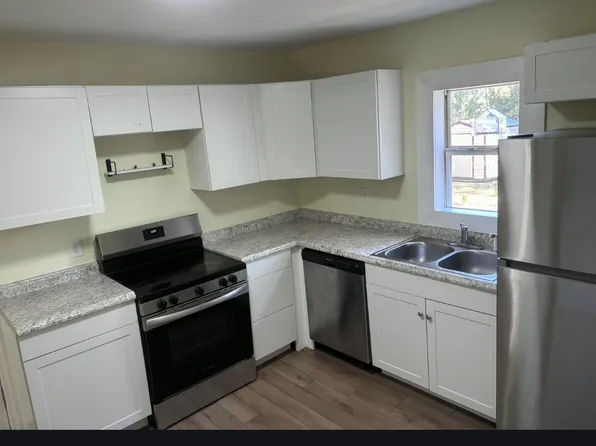105 Sunnyland Ct, Thomasville, GA 31792
