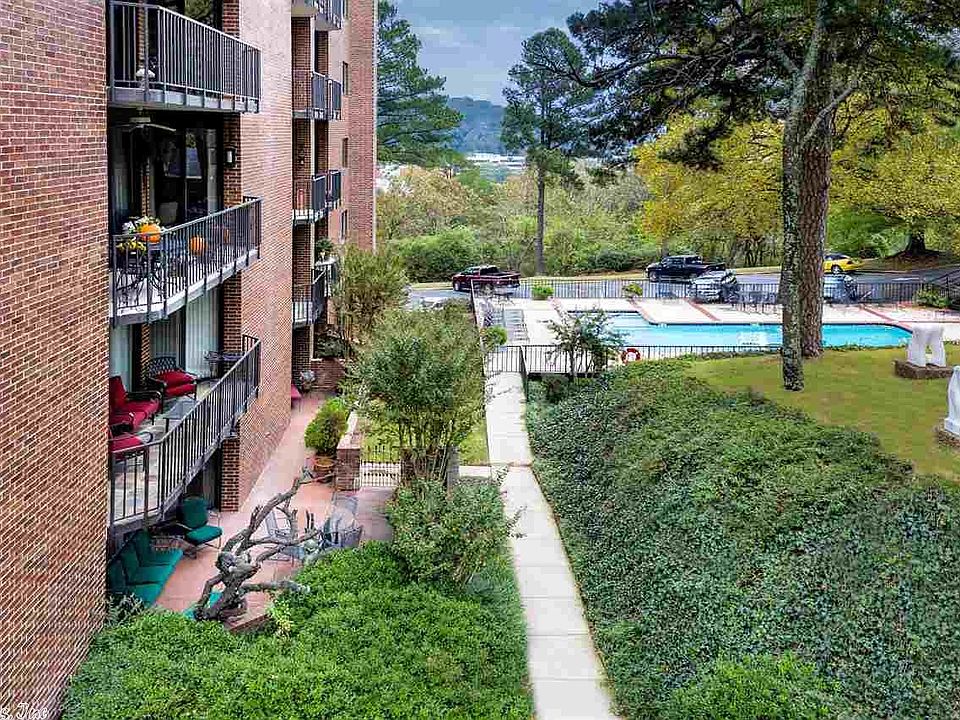 1st image of 1 Treetops Ln APT 204