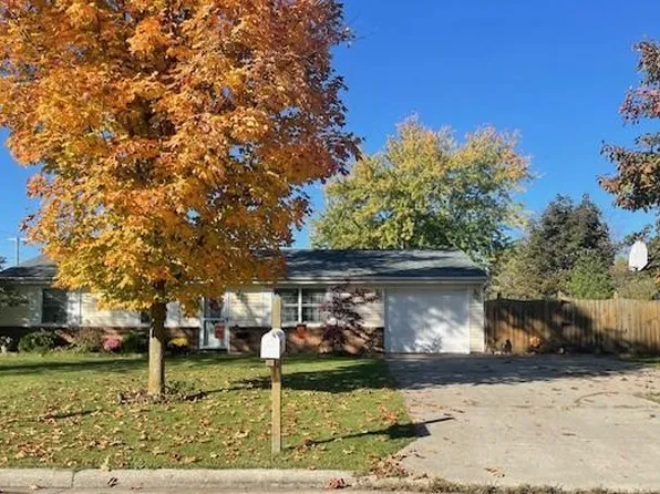 324 Auburn Ln, Bryan, OH 43506
