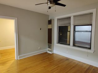3356 N Broadway St #2R, Chicago, IL 60657