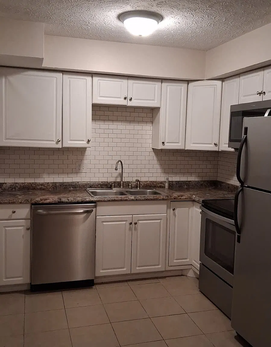 2 bed, 1.5 bath, 1008 sqft, $1,350 — Photo 1