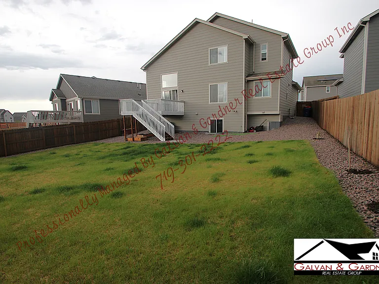 6564 Vedder Dr — Photo 24