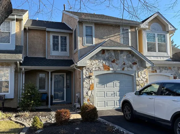 44 Redwood Ln, Newtown, PA 18940