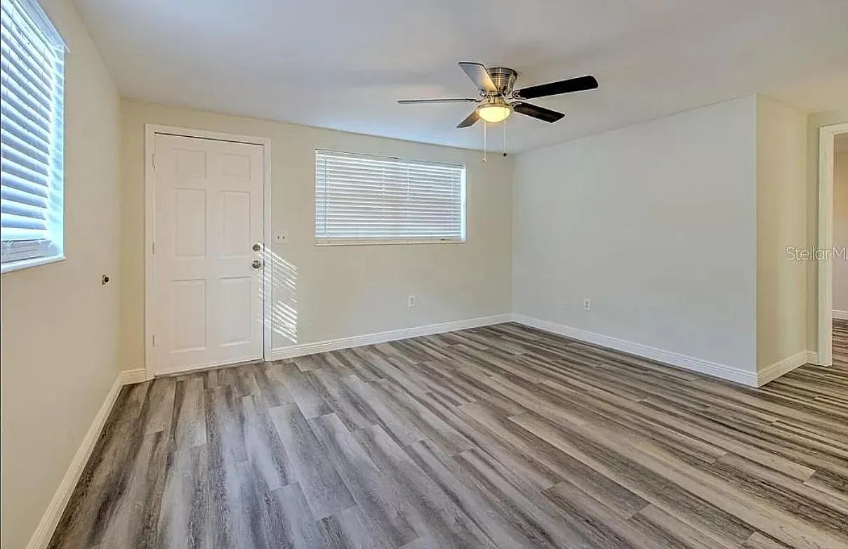2 bed, 650 sqft, $1,600 — Photo 3
