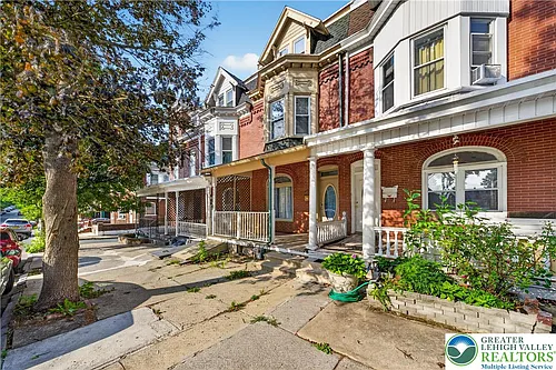 121 S 14th St Photo 1 121 S 14th St Photo 1