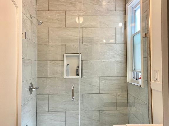 4th image of 850 Presidio Ave #1