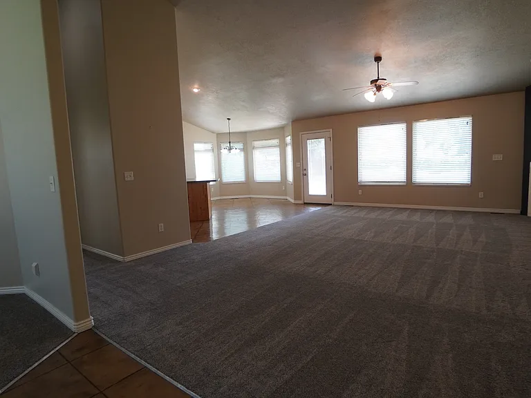 4161 Liberty Ave — Photo 2