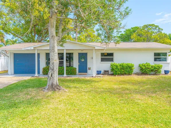 517 S Peninsula Ave, New Smyrna Beach, FL 32169