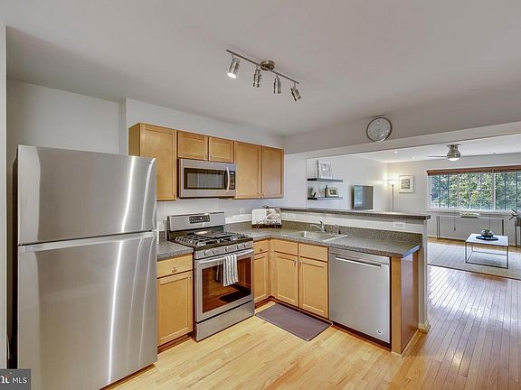 2nd image of 1433 N Van Dorn St #A