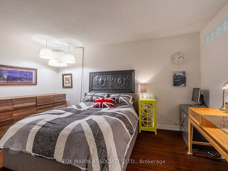 256 Jarvis St #10D — Photo 16