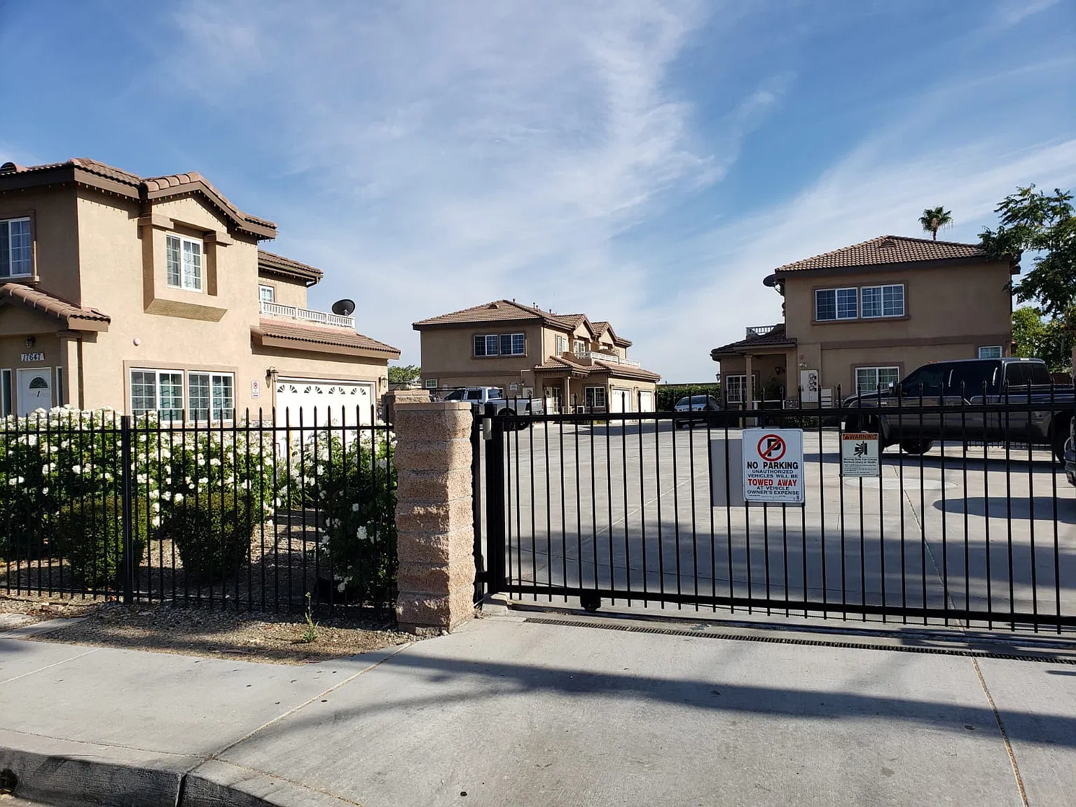 2 bed, 2.5 bath, 1300 sqft, $2,600 — Photo 3