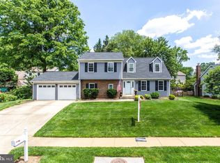 9929 Courthouse Woods Ct, Vienna, VA 22181