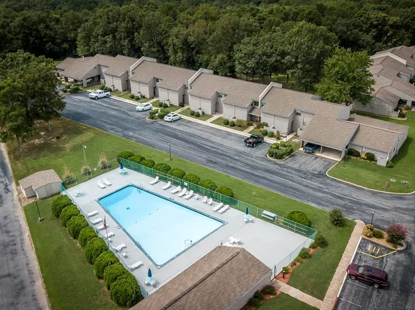 135 Hillview Dr APT 53, Fairfield Bay, AR 72088