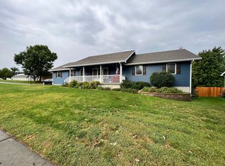 200 Snyder Dr, Saint George, KS 66535