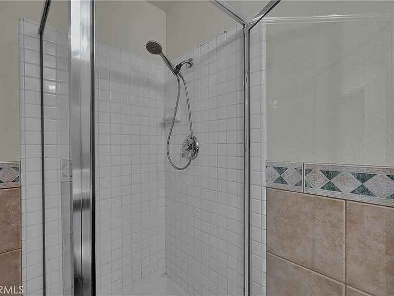 39990 Gibraltar Dr — Photo 34