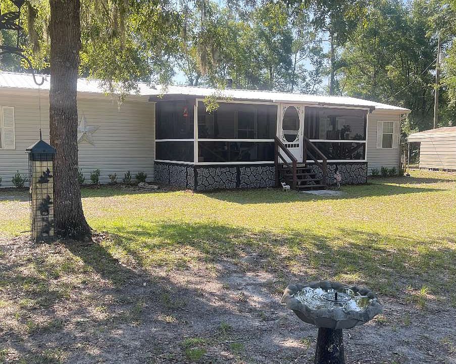 1st image of 349 SW Ramon Ct