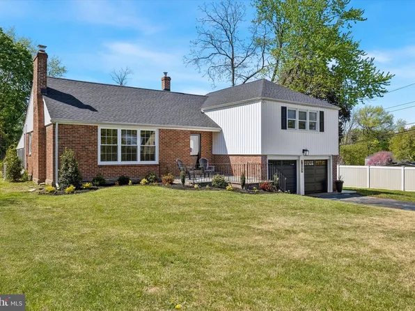 1803 Harris Rd, Laverock, PA 19038