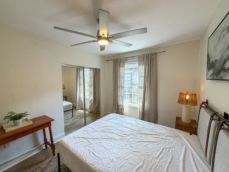 919 SW 6th Ave — Photo 16
