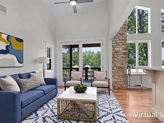 4th image of 289 Adrian Ln