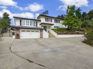 28140 Mountain Meadow Rd, Escondido, CA 92026