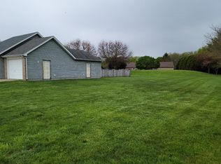 3 Deerfield Cres, La Porte, IN 46350