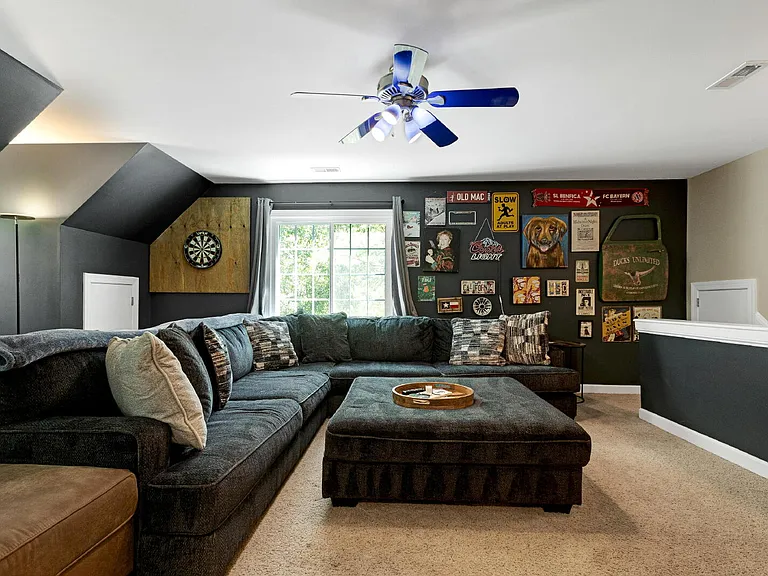 2711 Ashland Dr — Photo 33