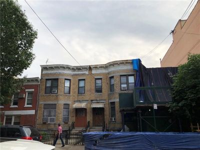 828 54th St, Brooklyn, NY, 11220