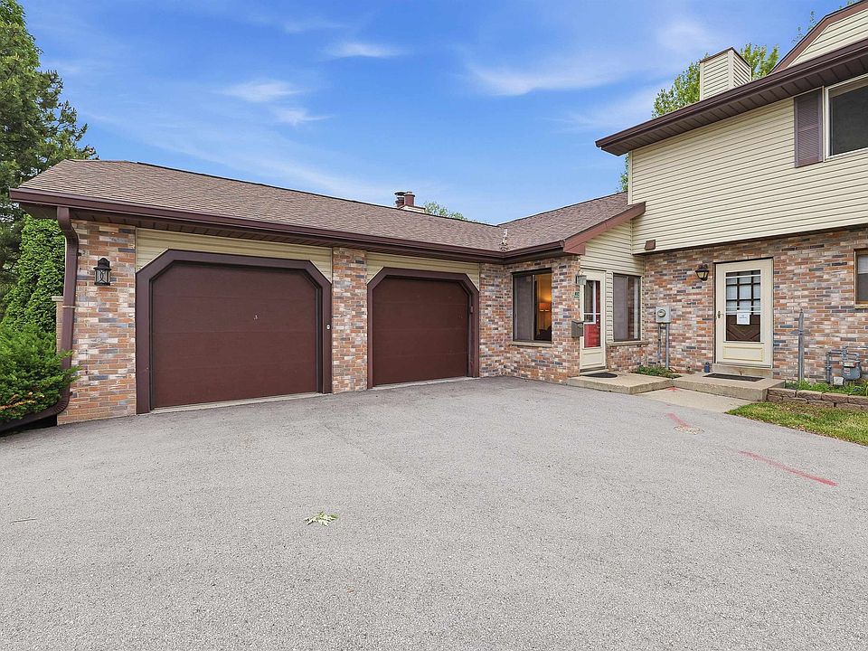 1st image of 892 Bishop Ct