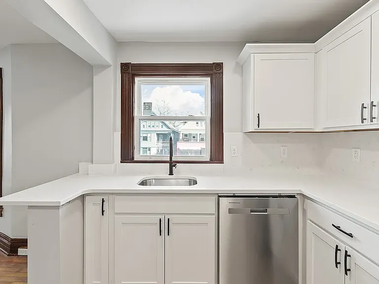 834 Elmwood Ave #2 — Photo 10