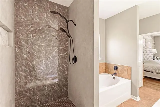 116 Meadow Spring Pl — Photo 6
