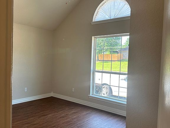 5th image of 3308 Bill Owens Pkwy