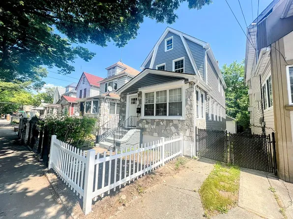 14342 Ferndale Ave, Jamaica, NY 11435