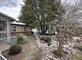 7617 Frederick Ln SW, Albuquerque, NM 87121