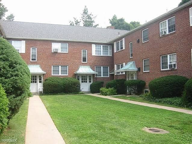 1st image of 101 Valley Rd #101