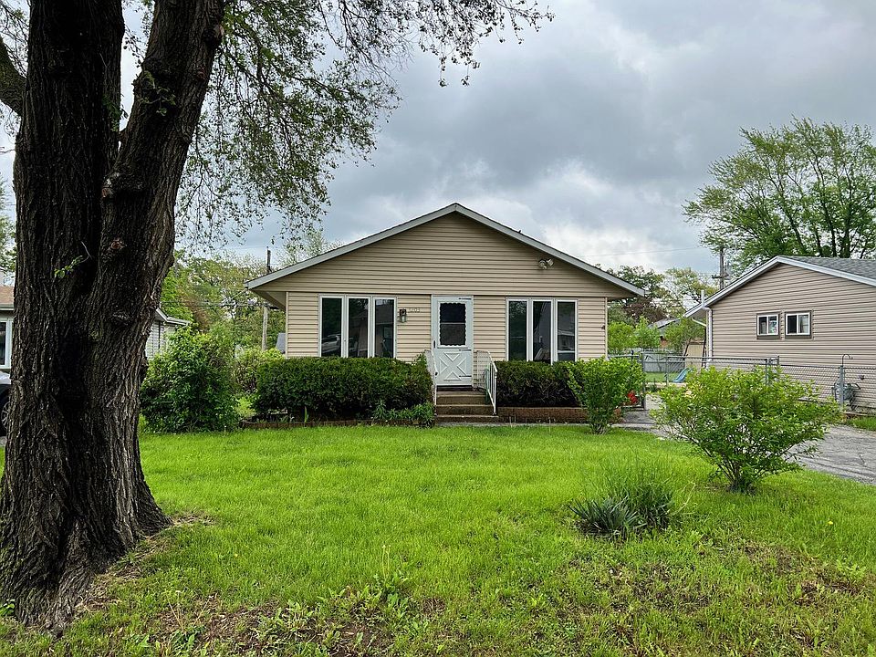1st image of 1203 Woodridge Dr