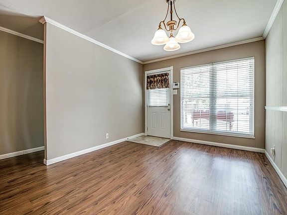 4th image of 4558 Sandra Lynn Dr