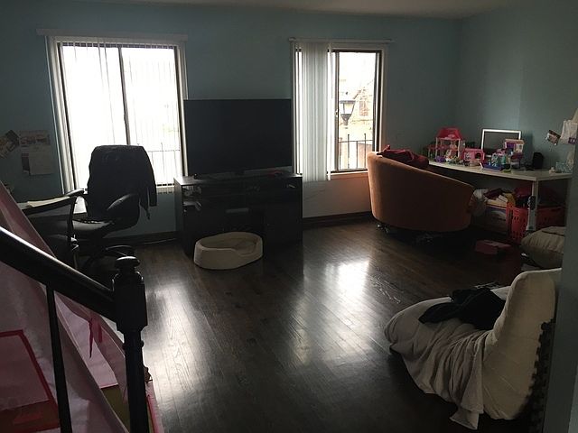 2nd image of 9625 Laramie Ave