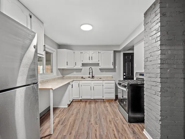 361 Vine St, Homestead, PA 15120