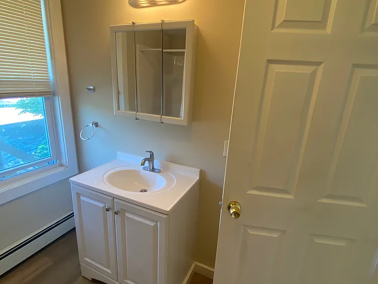 23 Sunapee St #4 — Photo 9