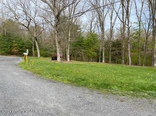 108 Oak Hill Rd, Weatherly, PA 18255