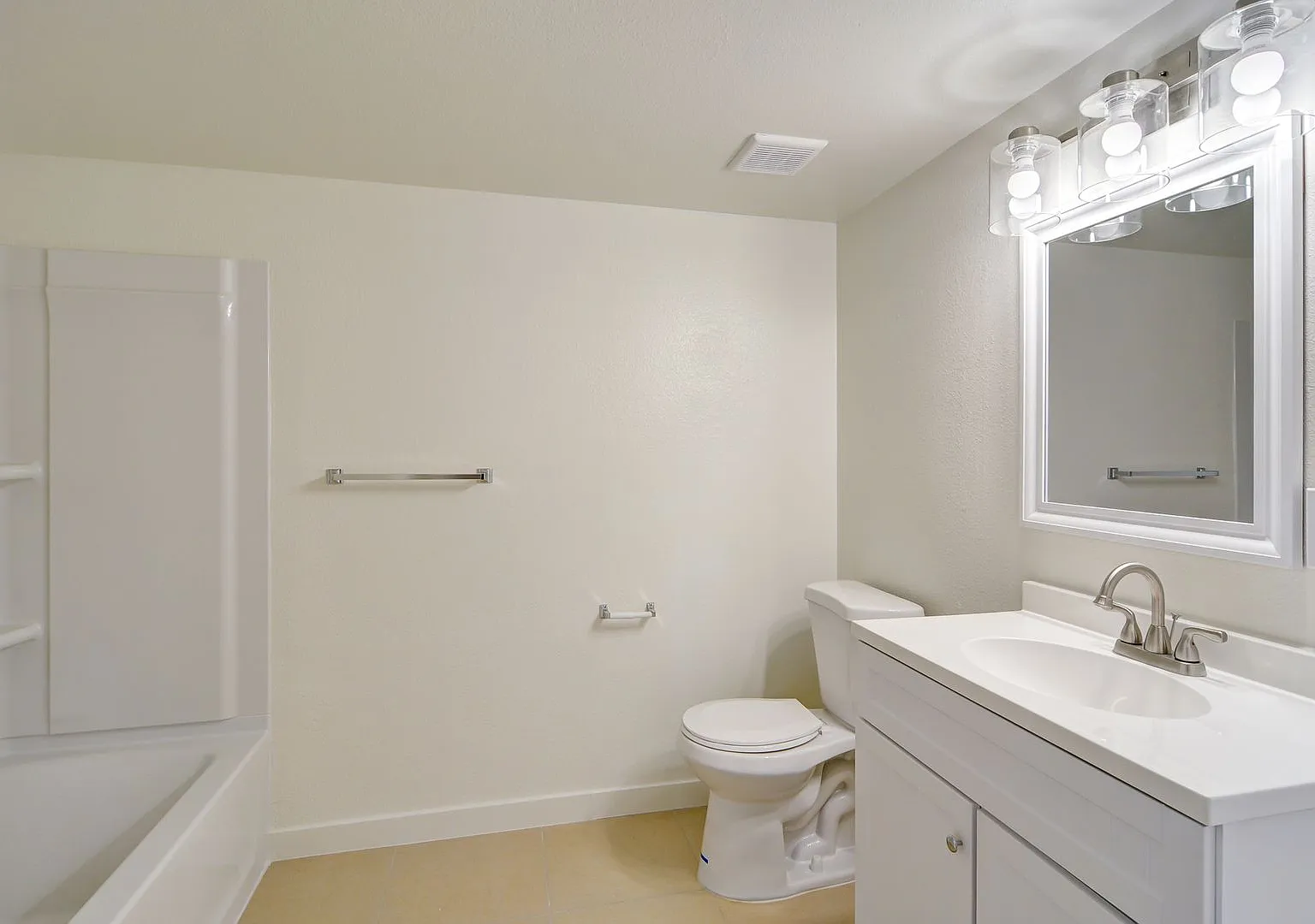 2981 Country Manor Lane Unit#117, Las Vegas, Nevada 89115 — Photo 3