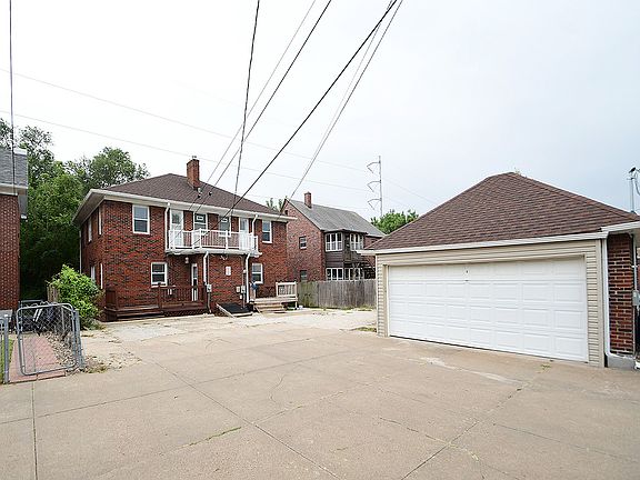 5th image of 5406 Leavenworth St