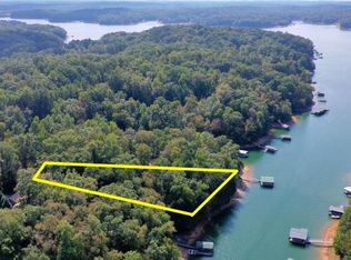 104 Bay Ct, Westminster, SC 29693