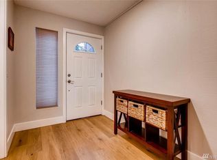 6263 137th Pl NE #230, Redmond, WA 98052